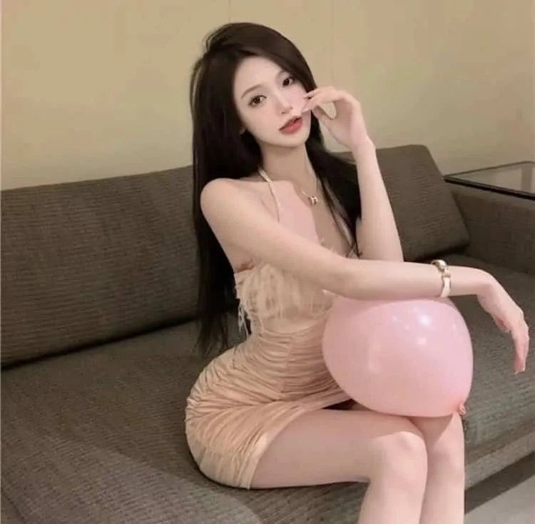 【青春遗憾美学】《升起的烟花，从下面看？还是从侧面看？》：不断重置时间只为和你在一起的夏天