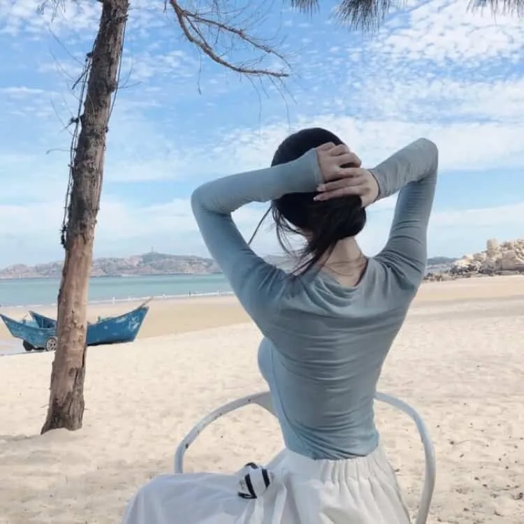 催泪治愈黑马《担保》成东日河智苑：要债大叔被迫养大欠债人的女儿，不是亲生胜似亲生