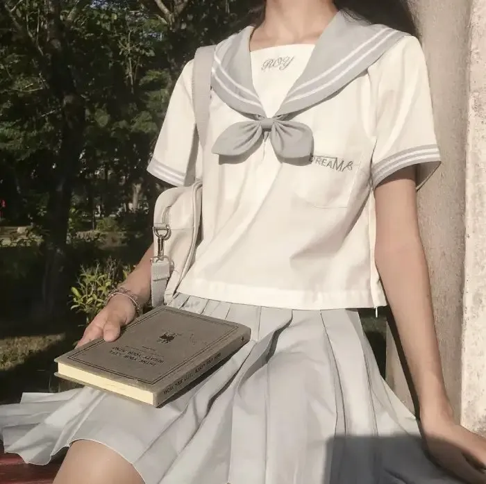 【现象级纯爱】《花束般的恋爱》菅田将晖有村架纯：百分百合拍的文艺情侣，为何最终败给了现实？